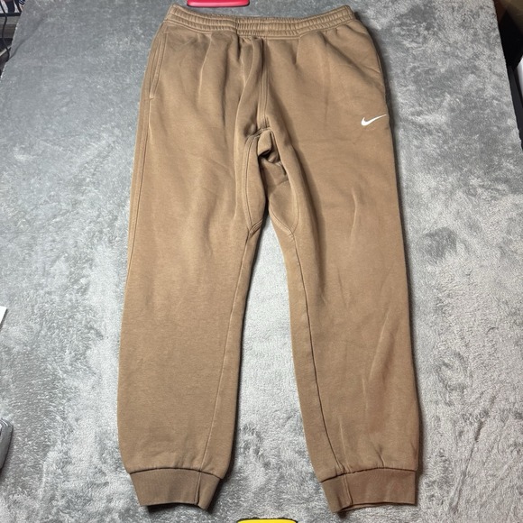 Nike Sportswear Club Fleece Tapered Joggers Mens‎ Sz XL Brown Tan 826431-258 - Picture 1 of 9